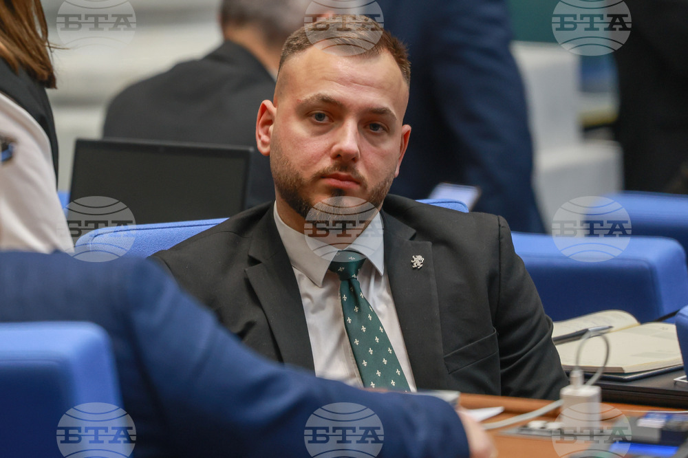 Vazrazhdane MP Spends 30 Minutes Reading Polling Stations from Turkiye after Assen Vassilev’s Remarks