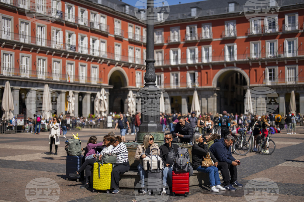 Испания е посрещнала рекорден брой туристи през 2025 г. 