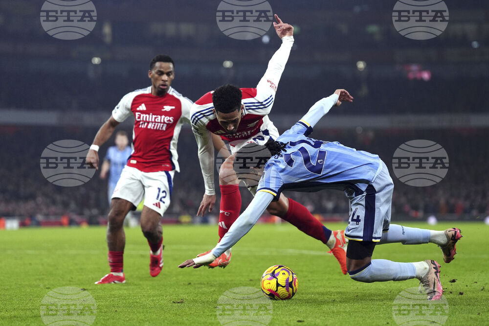 Арсенал спечели дербито на Северен Лондон и се приближи до лидера Ливърпул във Висшата лига