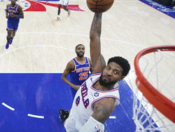 Knicks 76ers Basketball