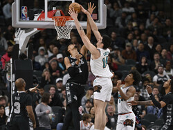 Grizzlies Spurs Basketball