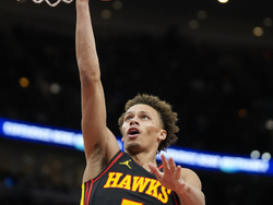 Hawks Bulls Basketball
