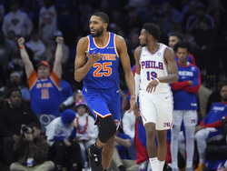Knicks 76ers Basketball