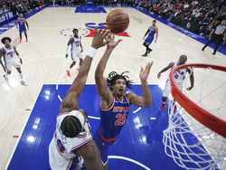 Knicks 76ers Basketball