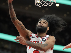 Hawks Bulls Basketball
