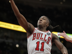 Hawks Bulls Basketball