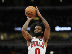 Hawks Bulls Basketball