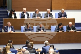 Парламент - заседание