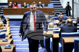 Парламент - заседание - Делян Пеевски