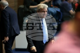 Парламент - заседание - Манол Генов