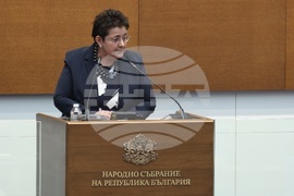 Парламент - заседание - Людмила Петкова