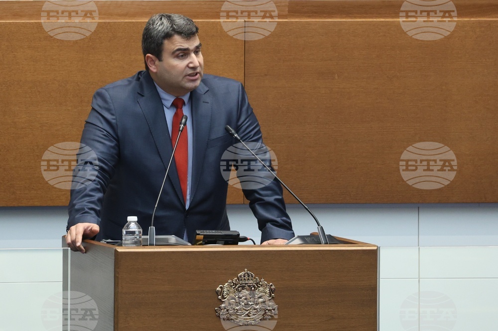 Парламент - заседание . Андрей Вълчев