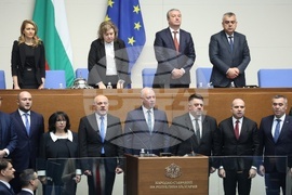 Парламент - заседание - клетва