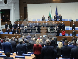 Парламент - заседание - клетва