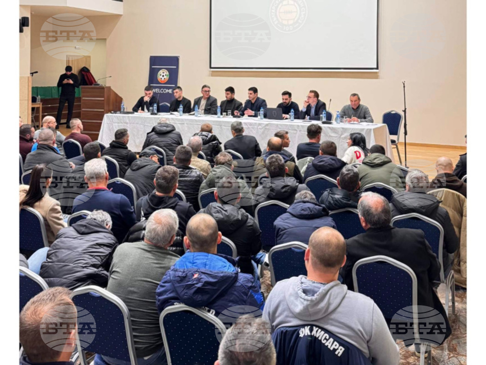 Пловдив беше първата спирка от обиколката из страната на президента на БФС Георги Иванов, клубовете се включиха активно в дискусията