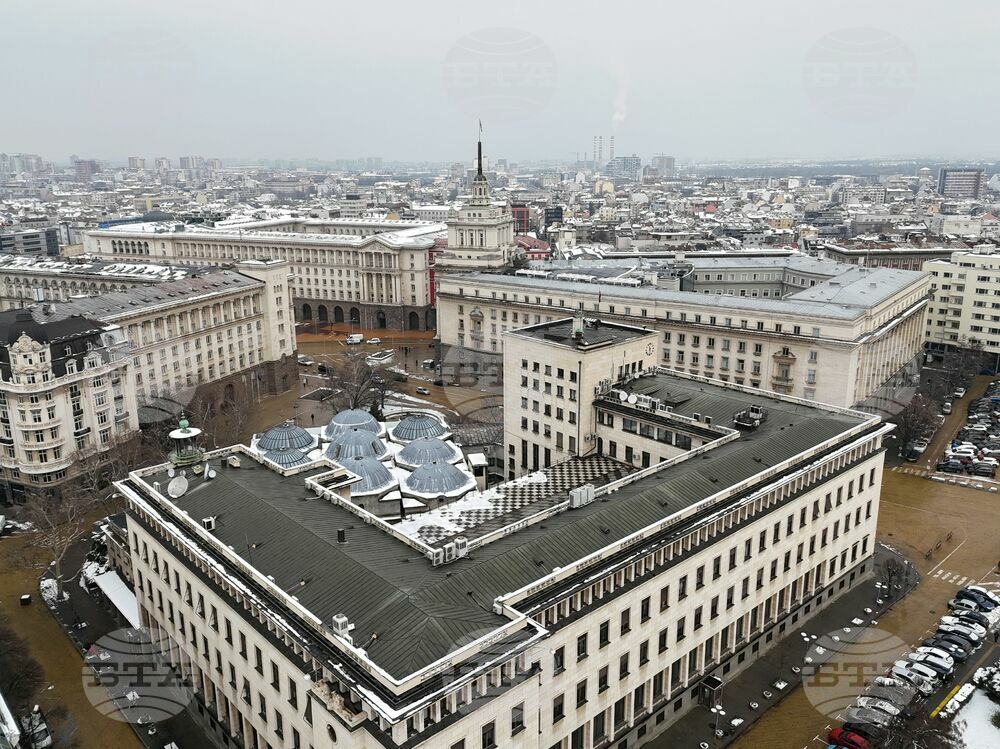 Президентът призова да не се изпращат български войници в Украйна, политически лидери изразиха сходни позиции