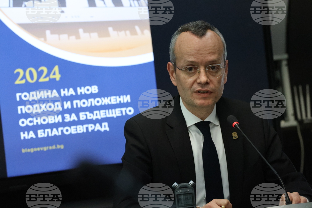 Вярвам, че променихме работата на администрацията по отношение на прозрачност и достъпност, каза кметът на Благоевград Методи Байкушев