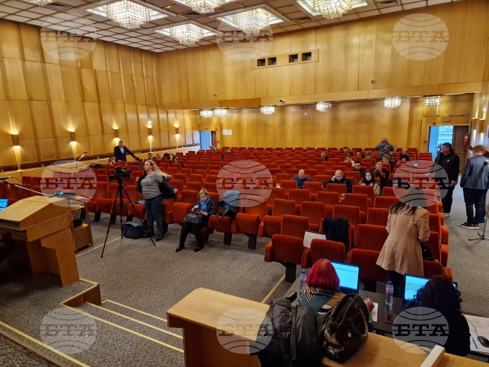Общинският съвет в Перник ще обсъди дали да бъде купен специализиран автомобил за метене за нуждите ОП „Флор“