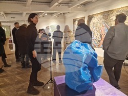 Откриване на изложбата  „Вибрации - Флуидното движение на човешкото тяло“ в галерия „Мисията“. Снимка: Ваня Сухарова/БТА