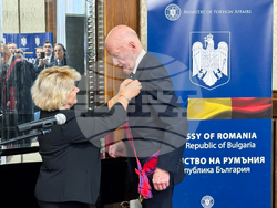 Симеон Сакскобургготски - орден „Звездата на Румъния”