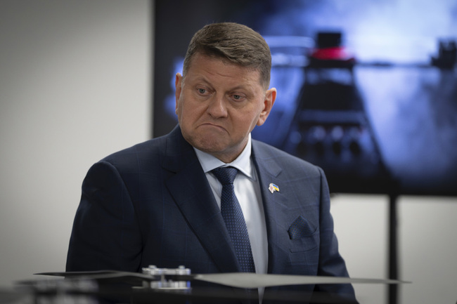 Украйна не трябва да се надява, че ще се случи чудо и ще си върне границите от 1991 г., заяви бившия началник на украинските въоръжени сили