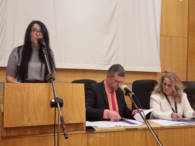 Ново седемчленно жури ще оценява участниците в тазгодишния Международен фестивал на маскарадните игри "Сурва" в Перник