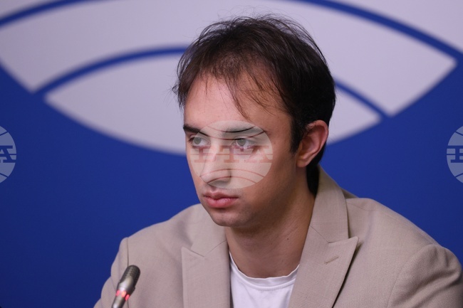 Първият етап на Националното състезание по изкуствен интелект ще определи 120 ученици, каза за БТА Йоан Саламбашев