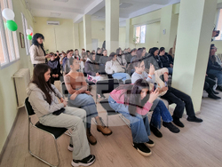 Перник -  доц. Милен Иванон - ученици - среща