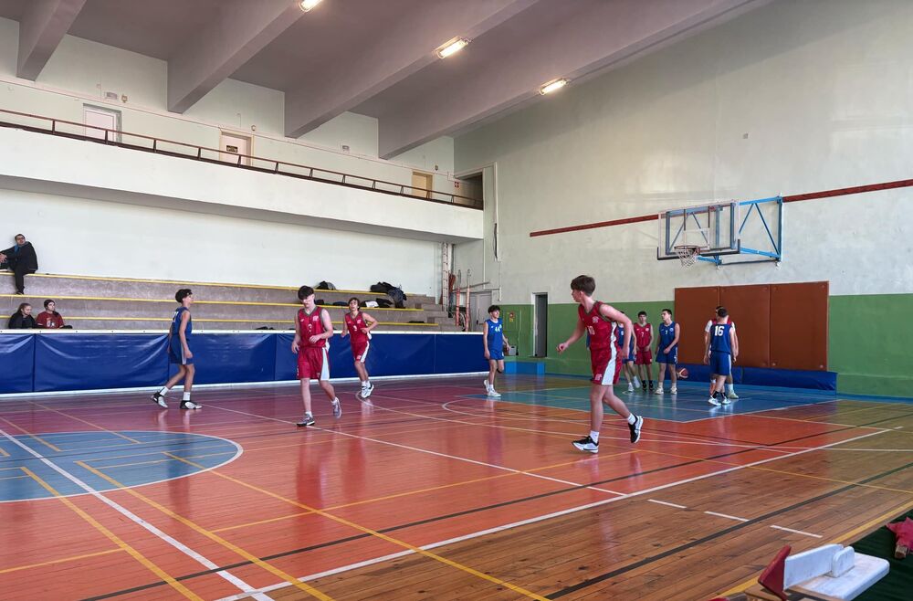Община Разград: 11 отбора участваха в общинския кръг по баскетбол от „Ученически игри 2024/2025“, ППМГ класира 6 тима за областния кръг