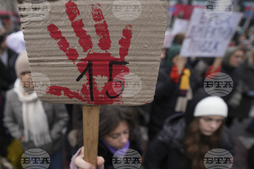 Зачестяват призивите онлайн за обща стачка в Сърбия; президентът коментира протестите от Давос