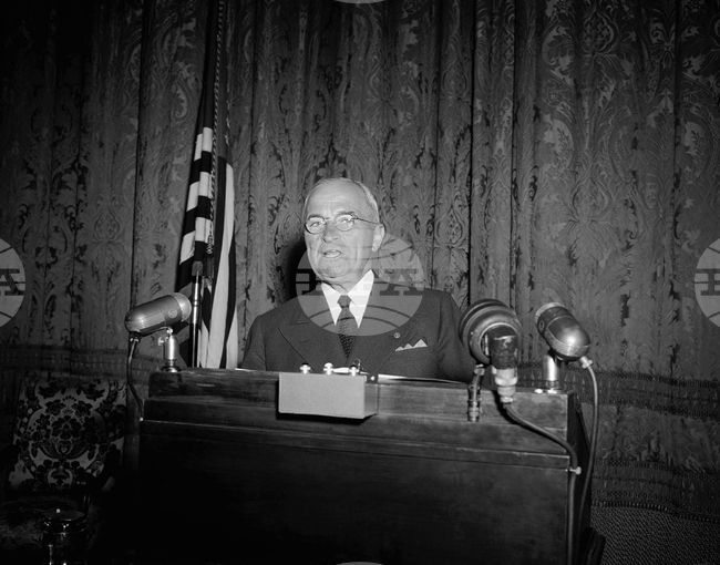 Преди 75 години на днешната дата президентът на САЩ Хари Труман одобрява работата по създаването на водородна бомба