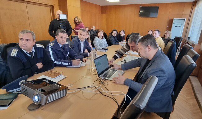 Забранява се паркирането по част от улици и булевард в Шумен с решение на общинската комисия по безопасност на движението по пътищата
