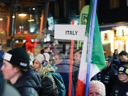 Банско - Световна купа по алпийски сноуборд - парад на знамената