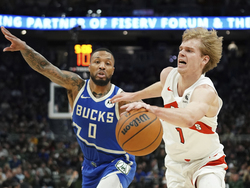 Raptors Bucks Basketball
