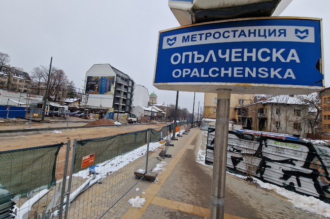 Граждани направиха протестна разходка около ремонта на ул. „Опълченска“ в София
