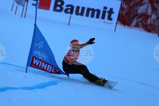 Малена Замфирова, Андреа Коцинова и Аглика Георгиева не успяха да преминат квалификациите в дебюта си в Световната купа по сноуборд