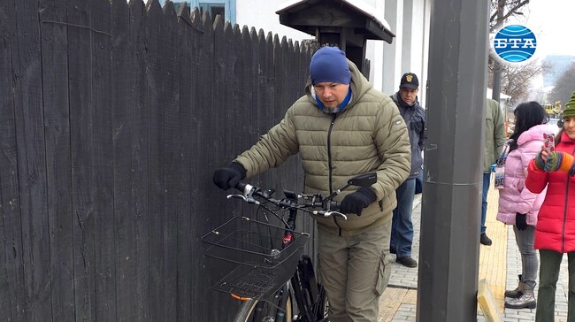 Граждани направиха протестна разходка около ремонта на ул. „Опълченска“ в София