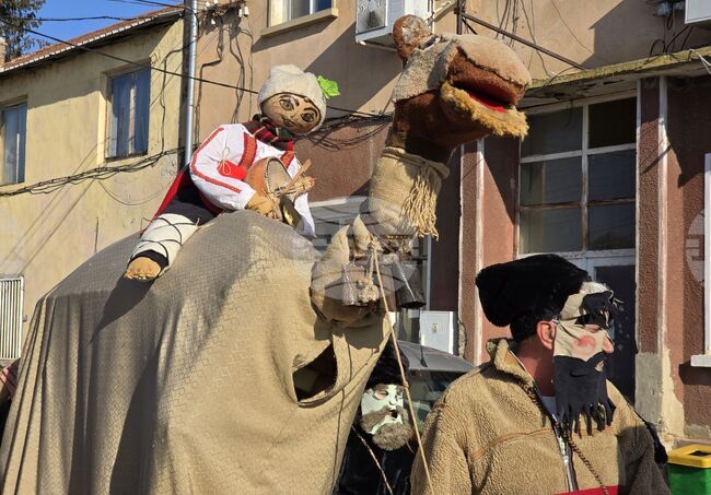 В ловешкото село Йоглав се надяват обичаят „Камилата” да бъде вписан в „Живи човешки съкровища”