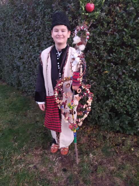 Читалището в Макариополско отличи най-автентични сурвачки в национален онлайн конкурс