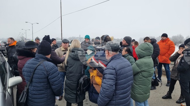 Окръжната прокуратура в Кюстендил предаде на съд двама по дело за катастрофа с оставени без надзор коне, при която загина 18-годишно момиче