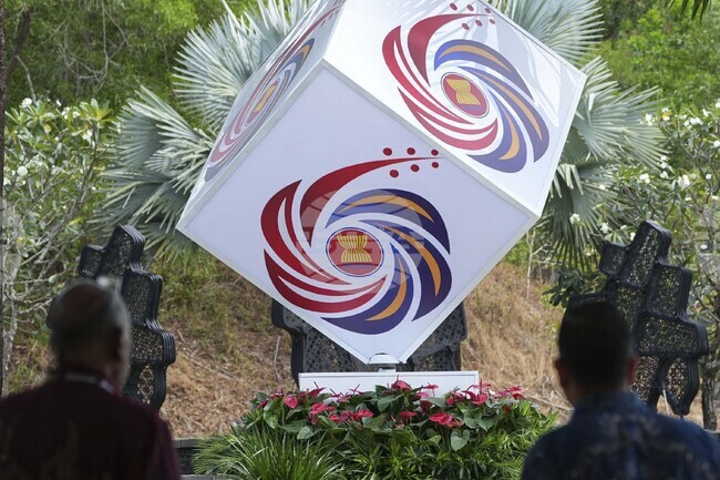 Страните от Югоизточна Азия, обеднени в АСЕАН, няма да налагат ответни мерки в отговор на митата на САЩ