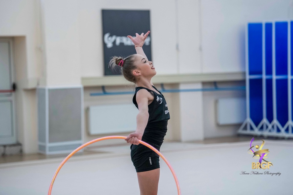 На националната база зала "Раковски" се проведе оглед на новите композиции на националните отбори по художествена гимнастика за жени