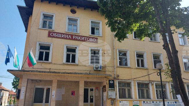 Петима младежи са пострадали при пътен инцидент в Ракитово, шофьорът е употребил алкохол, съобщиха от полицията