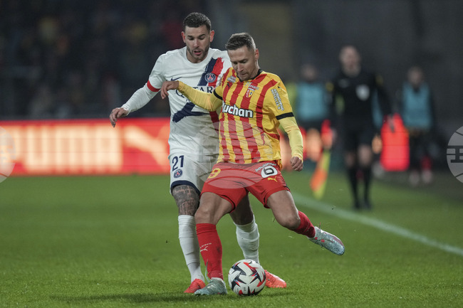 Лион завърши наравно с Нант, Ланс победи Анже в Лига 1