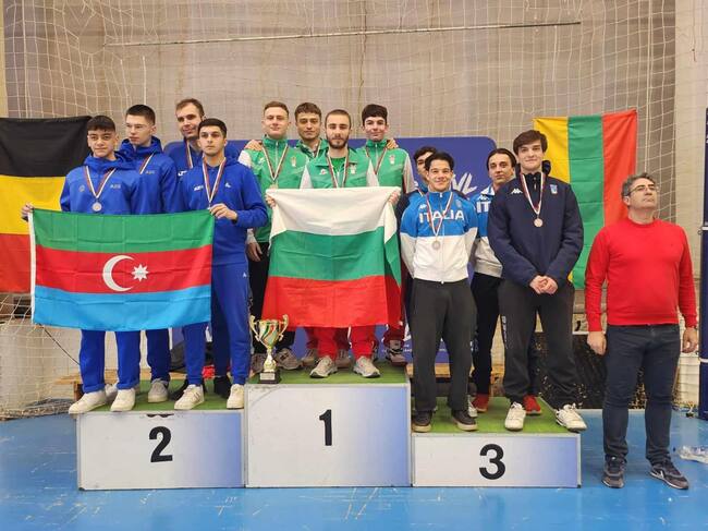 България спечели четири медала в първия ден от турнира на шпага и сабя за жени и мъже до 23 години за Европейската купа в София