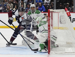 Stars Avalanche Hockey