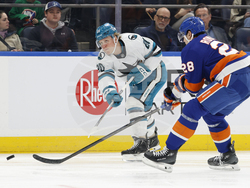 Sharks Islanders Hockey