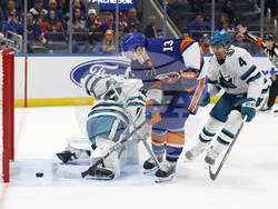 Sharks Islanders Hockey
