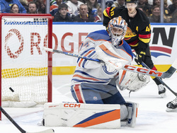 Oilers Canucks Hockey
