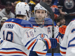 Oilers Canucks Hockey